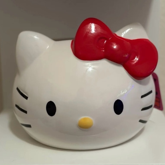 Other - Hello kitty planter